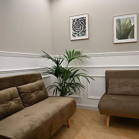 Mom Rooms&suites Tivoli